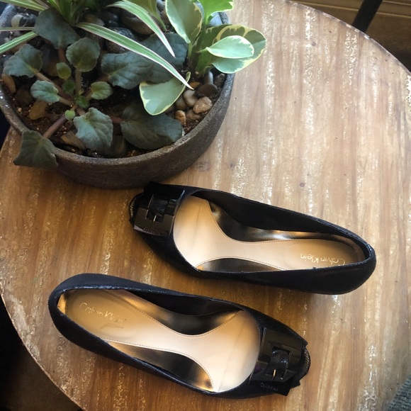 Calvin Klein wedge black shoes. - Picture 10 of 11
